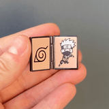 Naruto™ Kakashi Icha Icha Pin